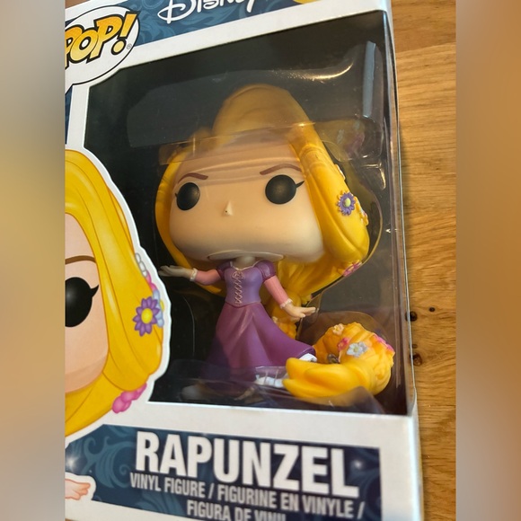 Funko 223 Disney Rapunzel Figure - Picture 2 of 12